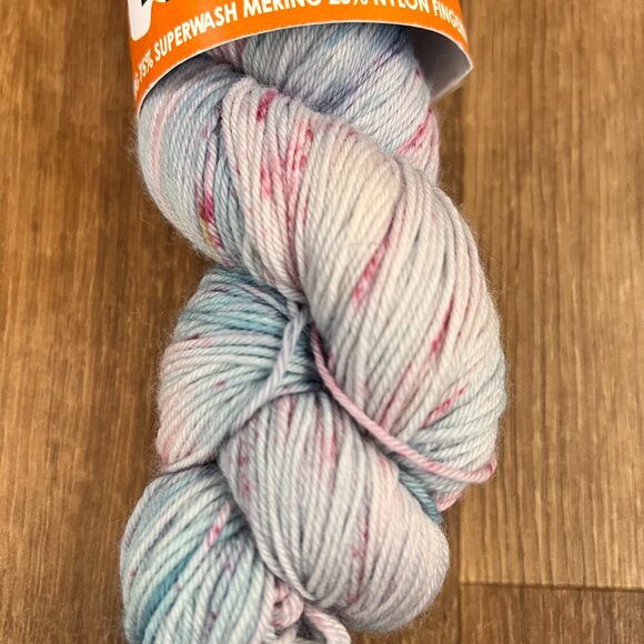 Hand Dyed Merino Wool/ Bamboo Skeins Madelinetosh Jake77 pastel - Picture 10 of 15